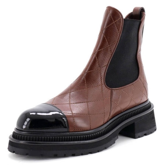 Chanel Women's Cap Toe Chelsea Ankle Boots Size 40 - Picture 2 of 12